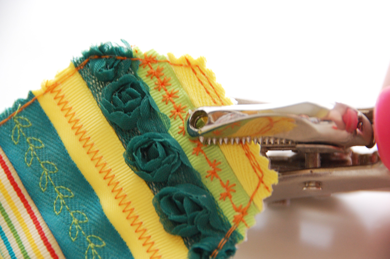 roree rumph_stitched_ribbon_fabric_tag_step9