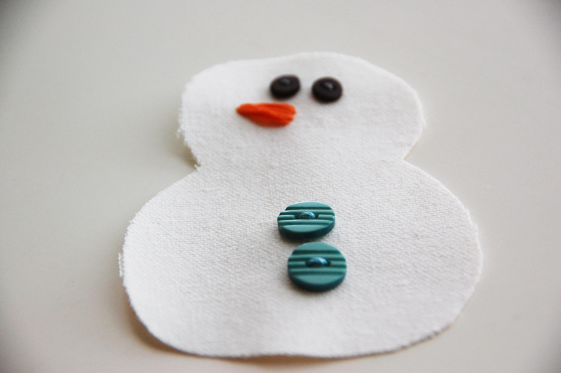 roree rumph_handmade_plush_snowman_ornament_step6